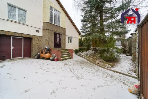  м² и участком соток