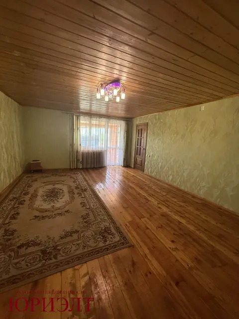  м² и участком соток