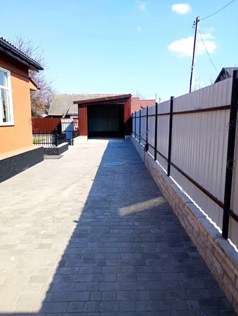  м² и участком сотки