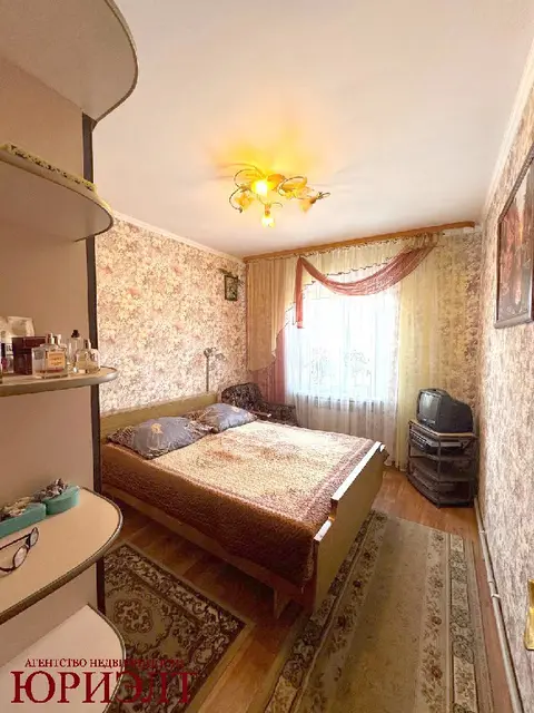  м² и участком сотки