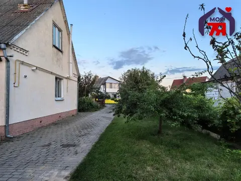  м² и участком соток