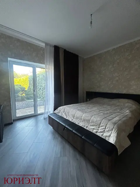  м² и участком соток