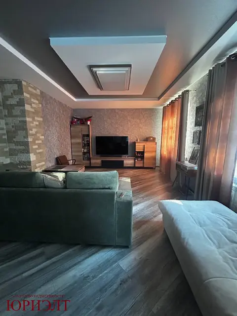  м² и участком соток