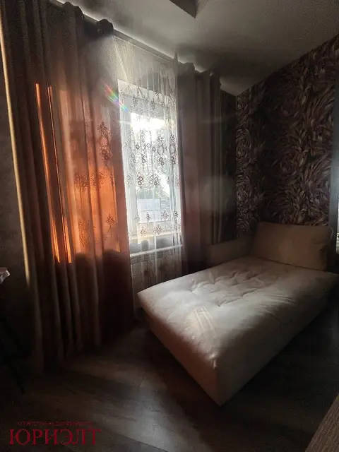  м² и участком соток
