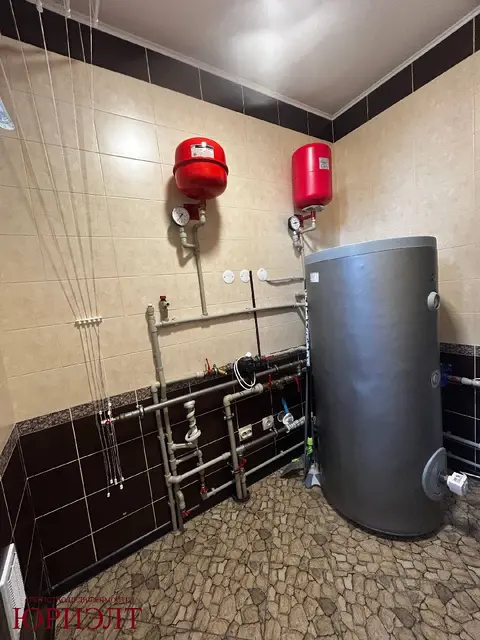  м² и участком соток