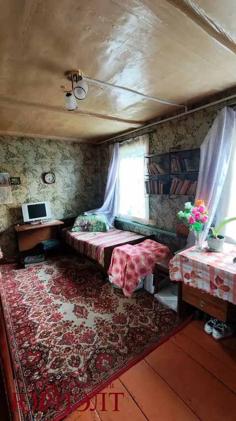 м² и участком соток