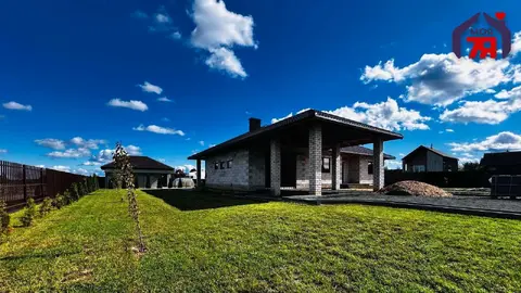  м² и участком соток