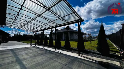  м² и участком соток