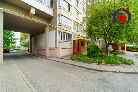  3-комнатная квартира в Минске на улице Аркадия Смолича 6
