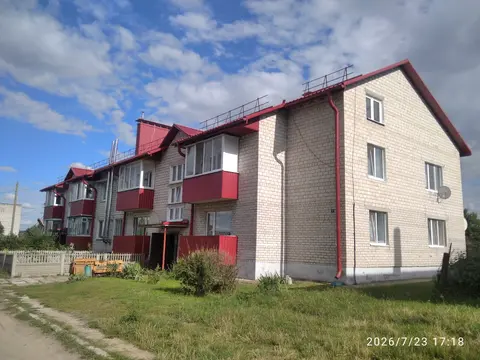  Чэрвені на вуліцы Караленка
