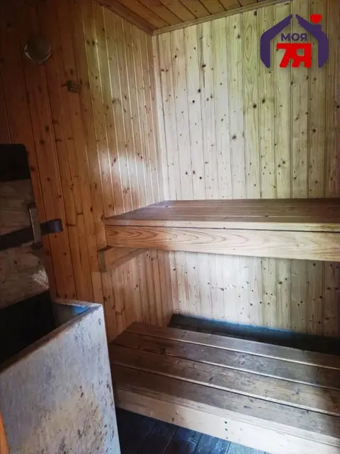  м² и участком сотка