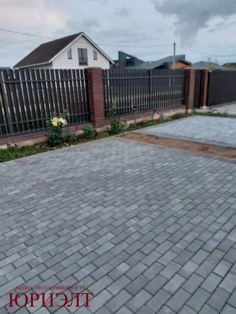  м² и участком соток