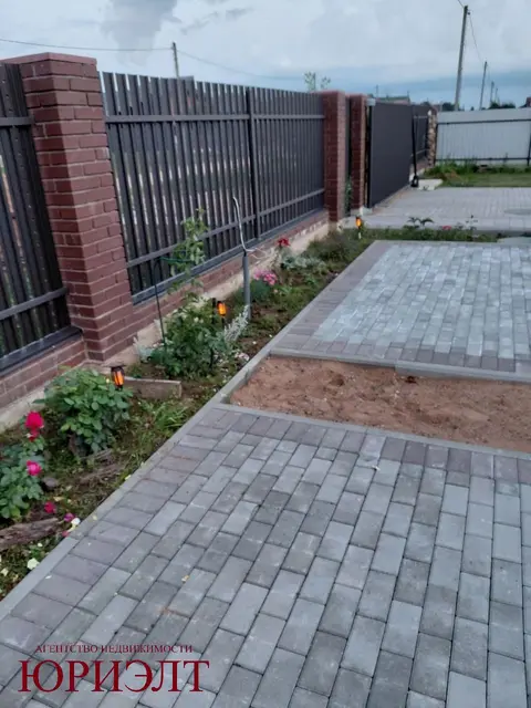  м² и участком соток