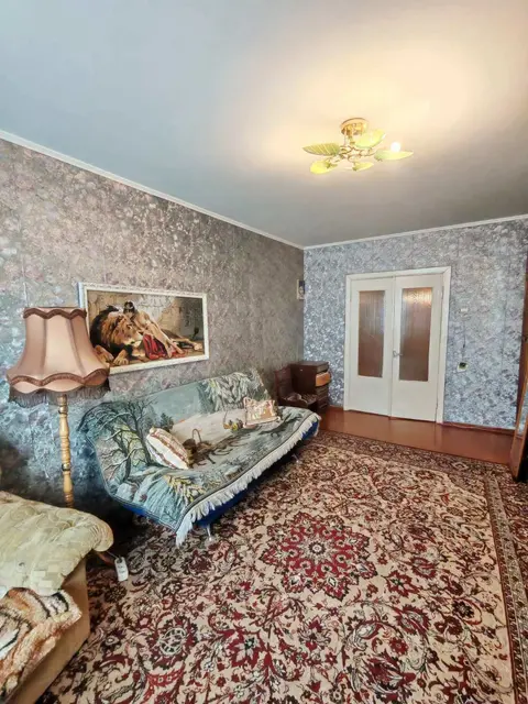  4-комнатная квартира в Солоном на улице Комсомольская 1