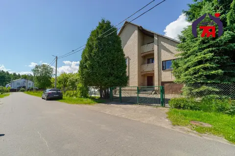  м² и участком сотки