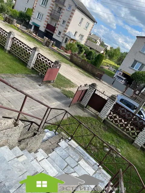  м² и участком соток