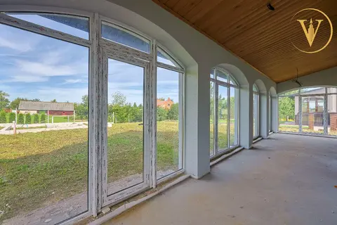  м² и участком сотки