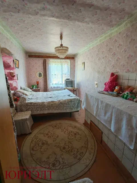  м² и участком сотки