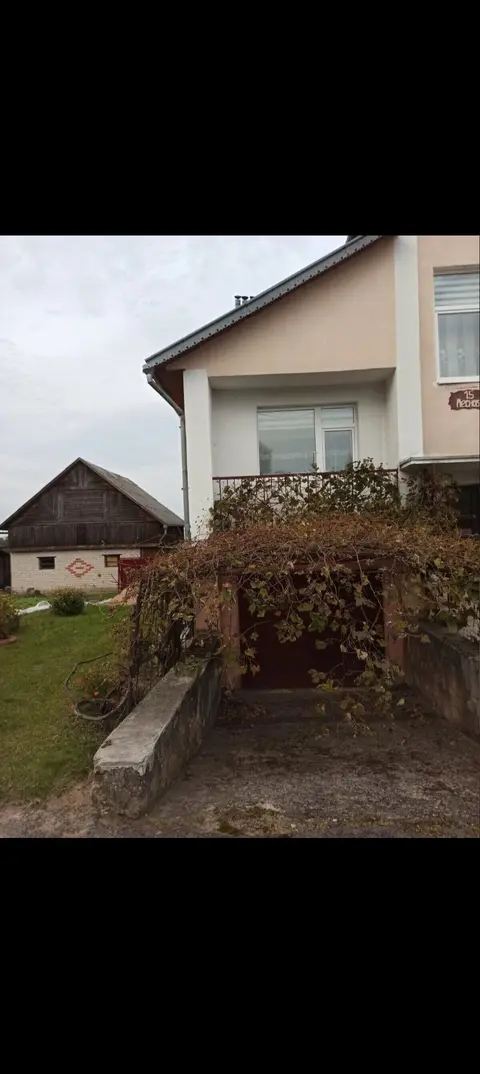  м² и участком соток