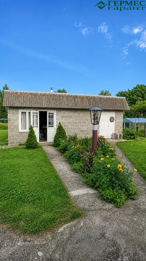  м² и участком сотки