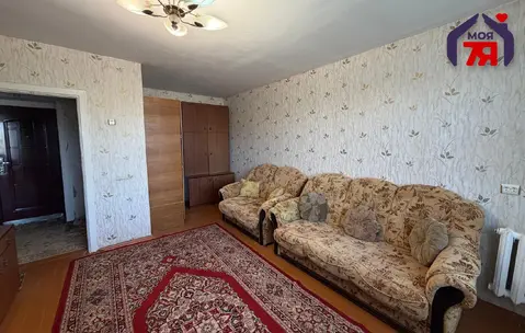  Чэрвені на вуліцы Караленка