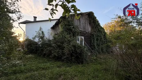  Чэрвені на вуліцы Караленка