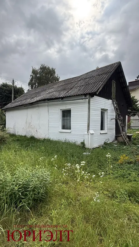  м² и участком соток