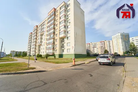  3-комнатная квартира в Минске на улице Зацень 38
