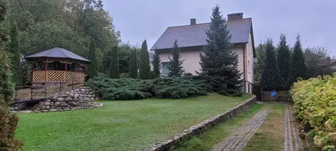  м² и участком сотки