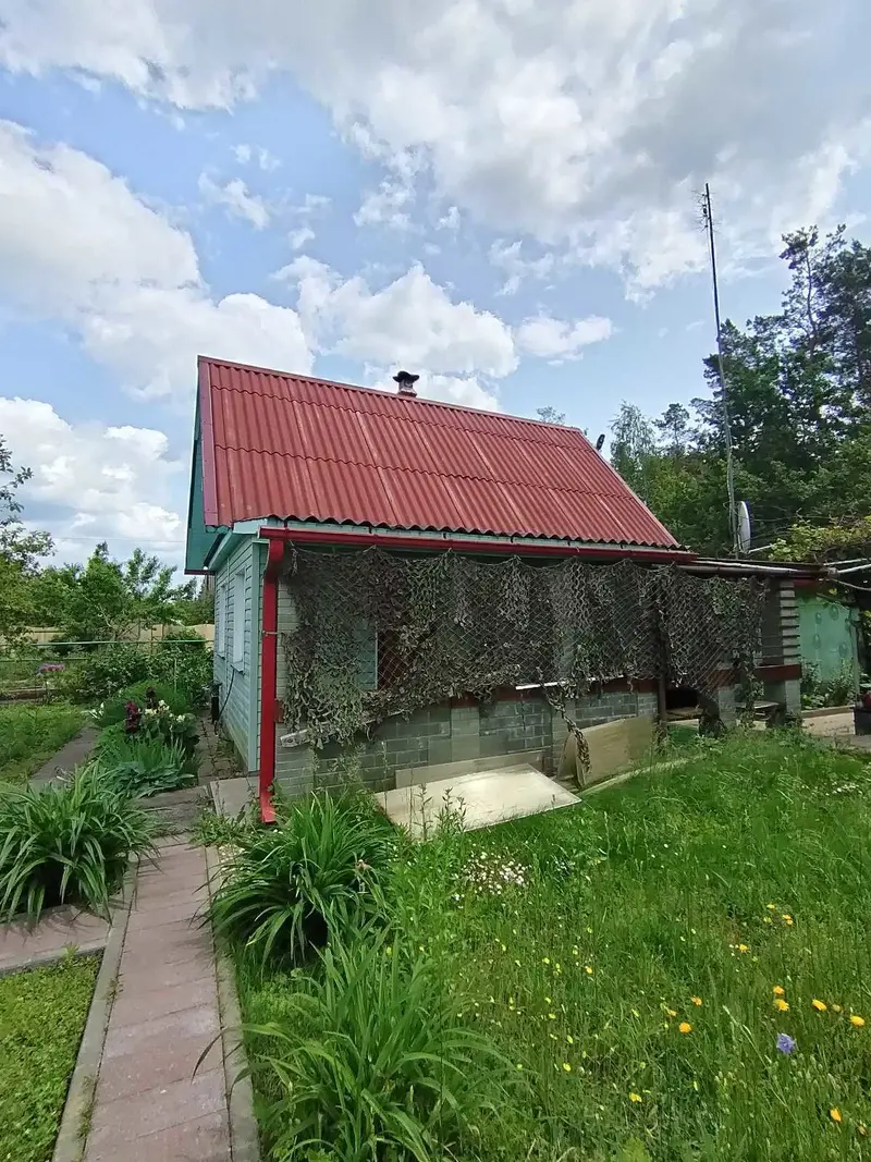  м² и участком сотки