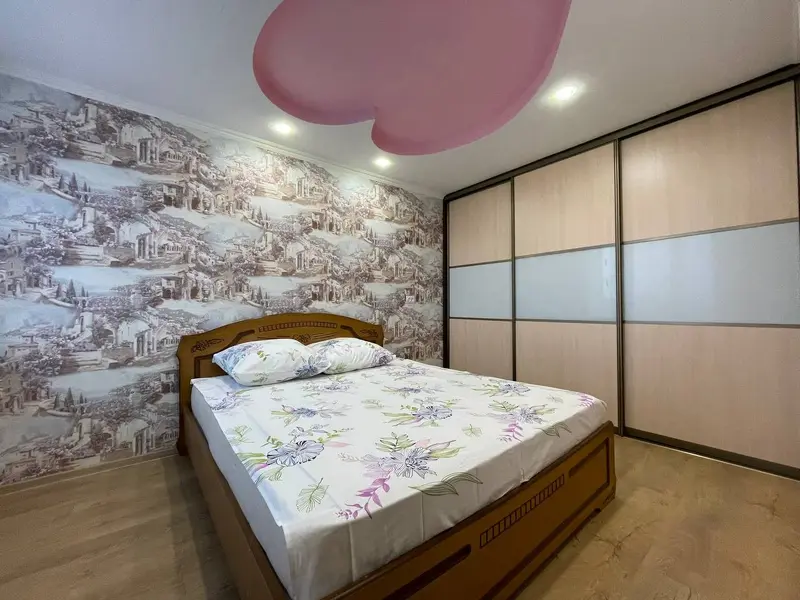 3-пакаёвая кватэра, вул. Кірава, 92к2, Любань
