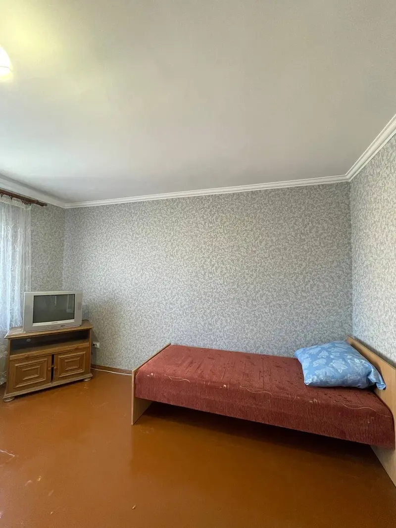 2-пакаёвая кватэра, вул. 50 год Кастрычніка, 32, Калінкавічы
