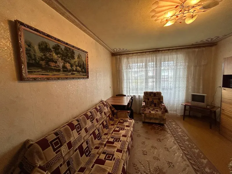 2-пакаёвая кватэра, вул. Інтэрнацыянальная, 50, Любань