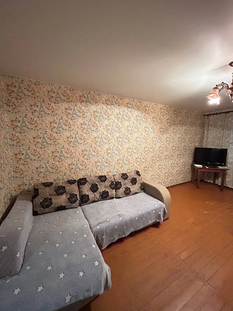 1-пакаёвая кватэра, вул. Карла Маркса, 2, Петрыкаў