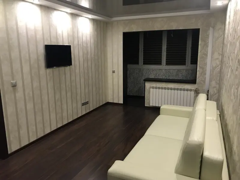 3-пакаёвая кватэра, вул. Леніна, 1А, Салігорск