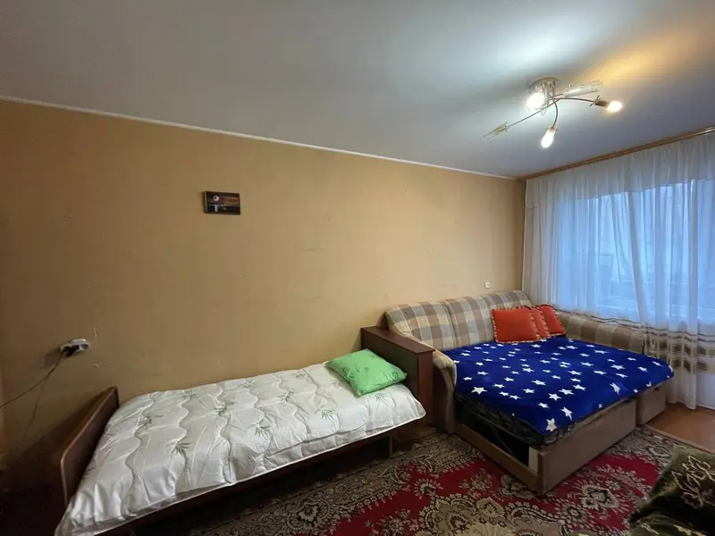 2-пакаёвая кватэра, вул. Набярэжная, 25, Салігорск