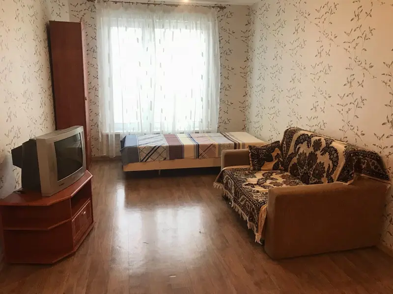 2-пакаёвая кватэра, вул. Гаўрыіла Ціхава, 2, Смалявічы