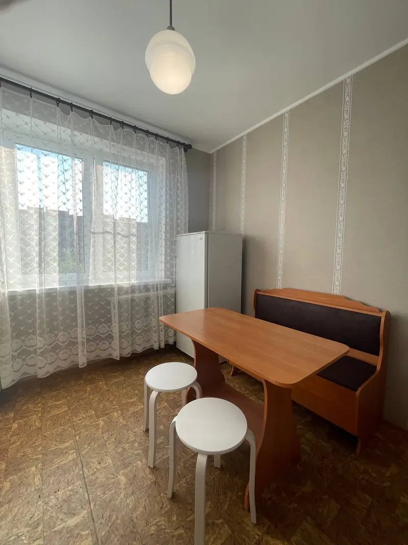 2-пакаёвая кватэра, вул. 50 год Кастрычніка, 12, Жодзіна