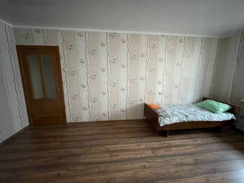3-пакаёвая кватэра, вул. Леніна, 62к3, Белаазёрск
