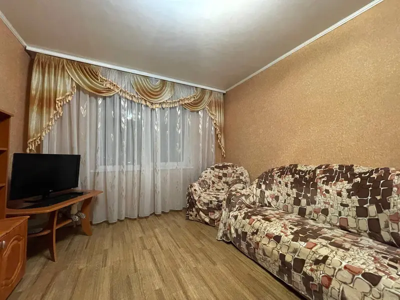 2-пакаёвая кватэра, вул. Гарбатава, 37, Ваўкавыск