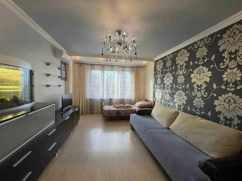 2-пакаёвая кватэра, Фаніпаль