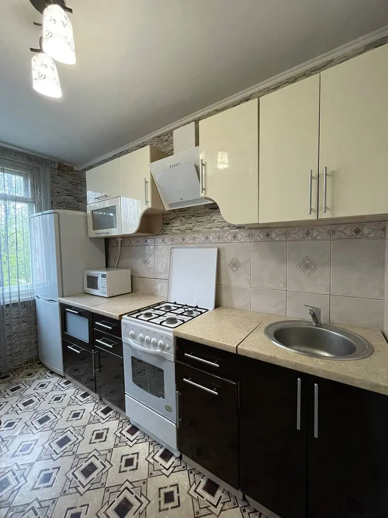 3-пакаёвая кватэра, вул. Гарбатава, 10, Ваўкавыск