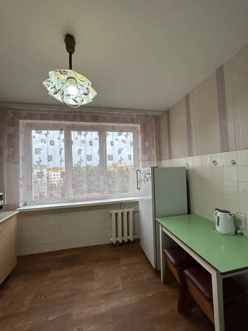1-пакаёвая кватэра, вул. Калініна, 7Б, Светлагорск