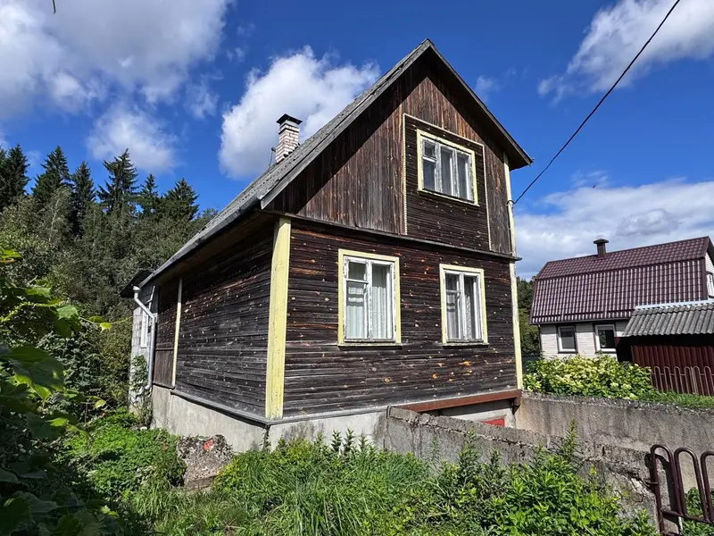  м² и участком соток