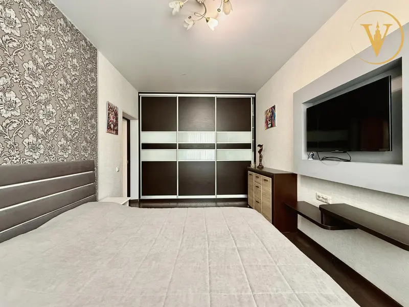  м² и участком соток