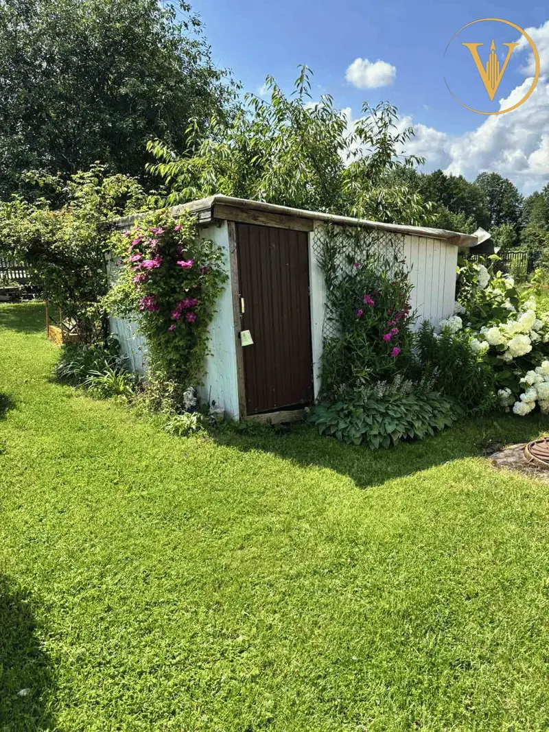  м² и участком соток