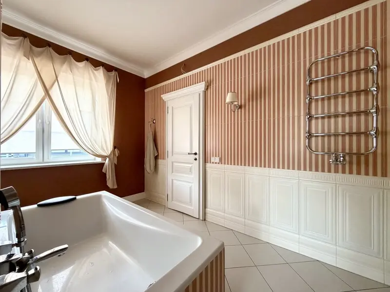  м² и участком соток
