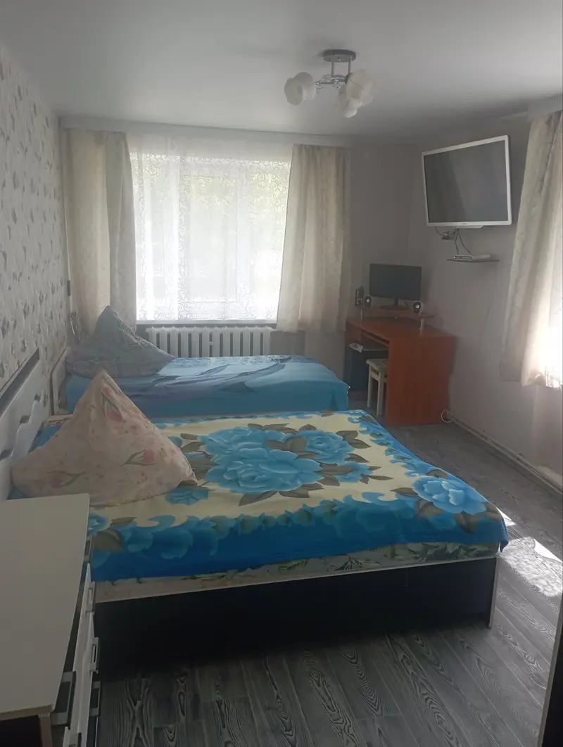 2-пакаёвая кватэра, Крупкі