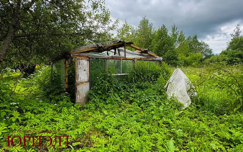  м² и участком соток