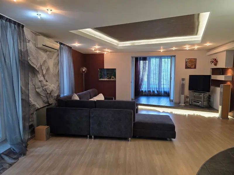 5-пакаёвая кватэра, вул. Максіма Танка, 24, Татарская Слабада, Мінск